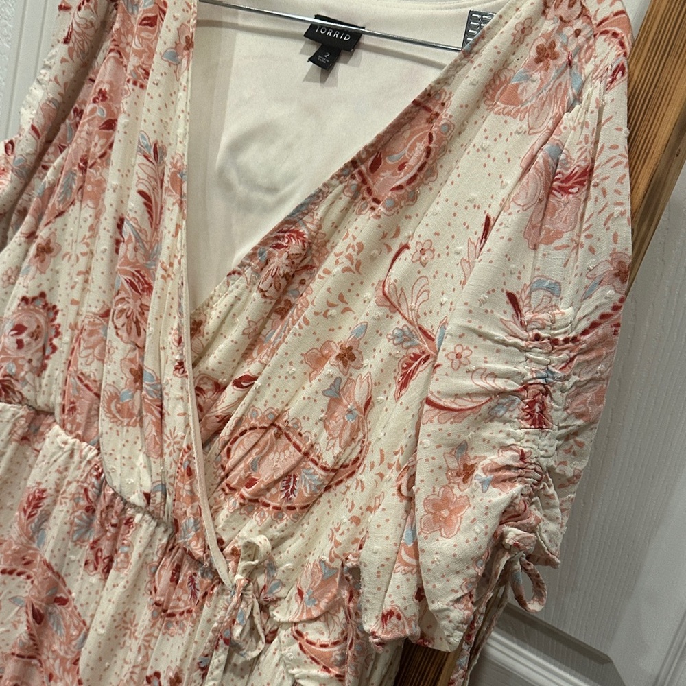 Torrid Pink Paisley dress - Picture 6 of 7